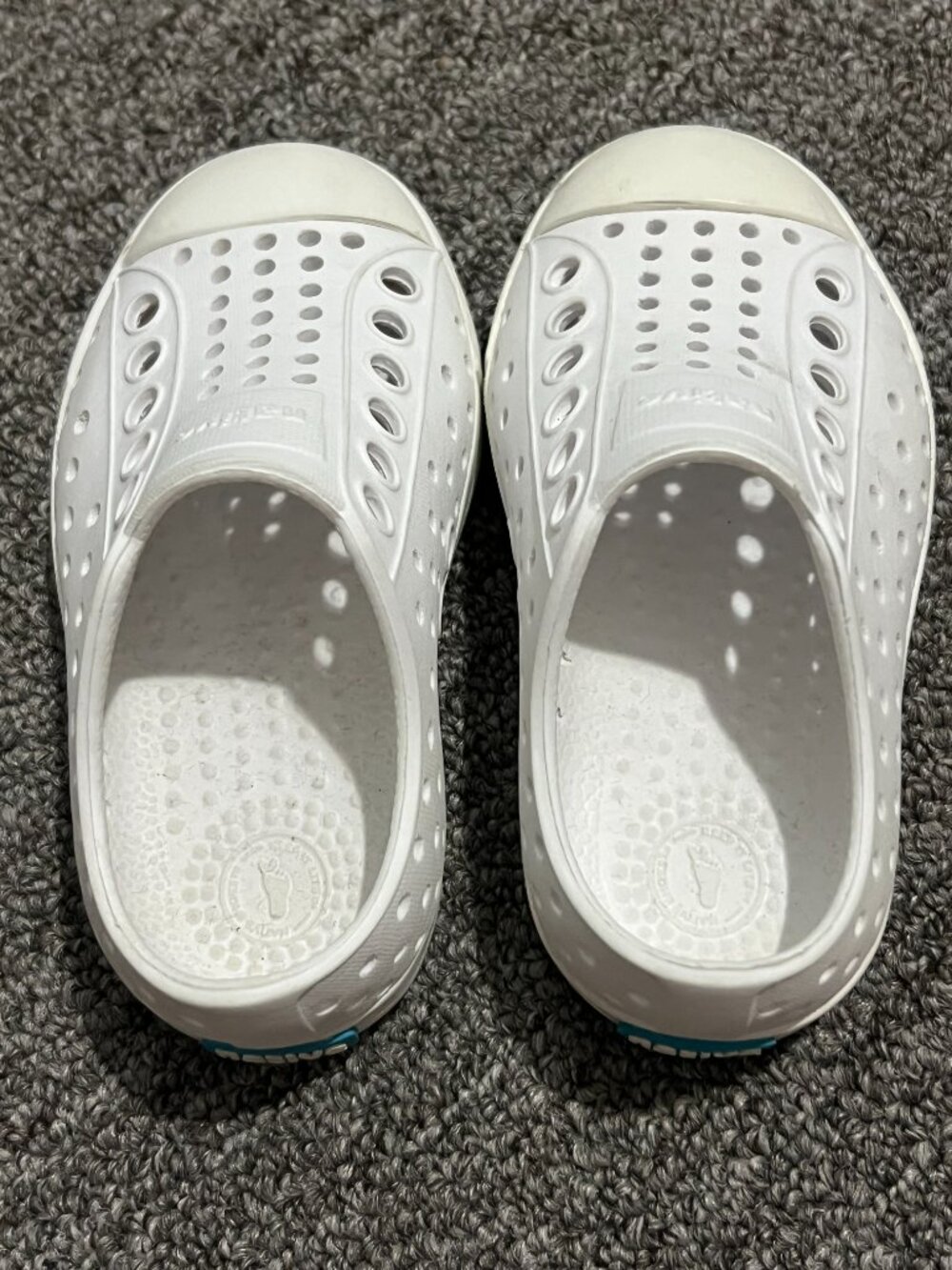 Natives Baby Toddler C5 White Outdoor Water Perforated - Picture 3 of 4